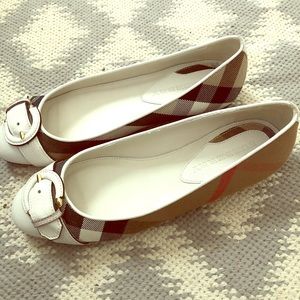 Authentic Burberry flats!  Brand new with tags!!